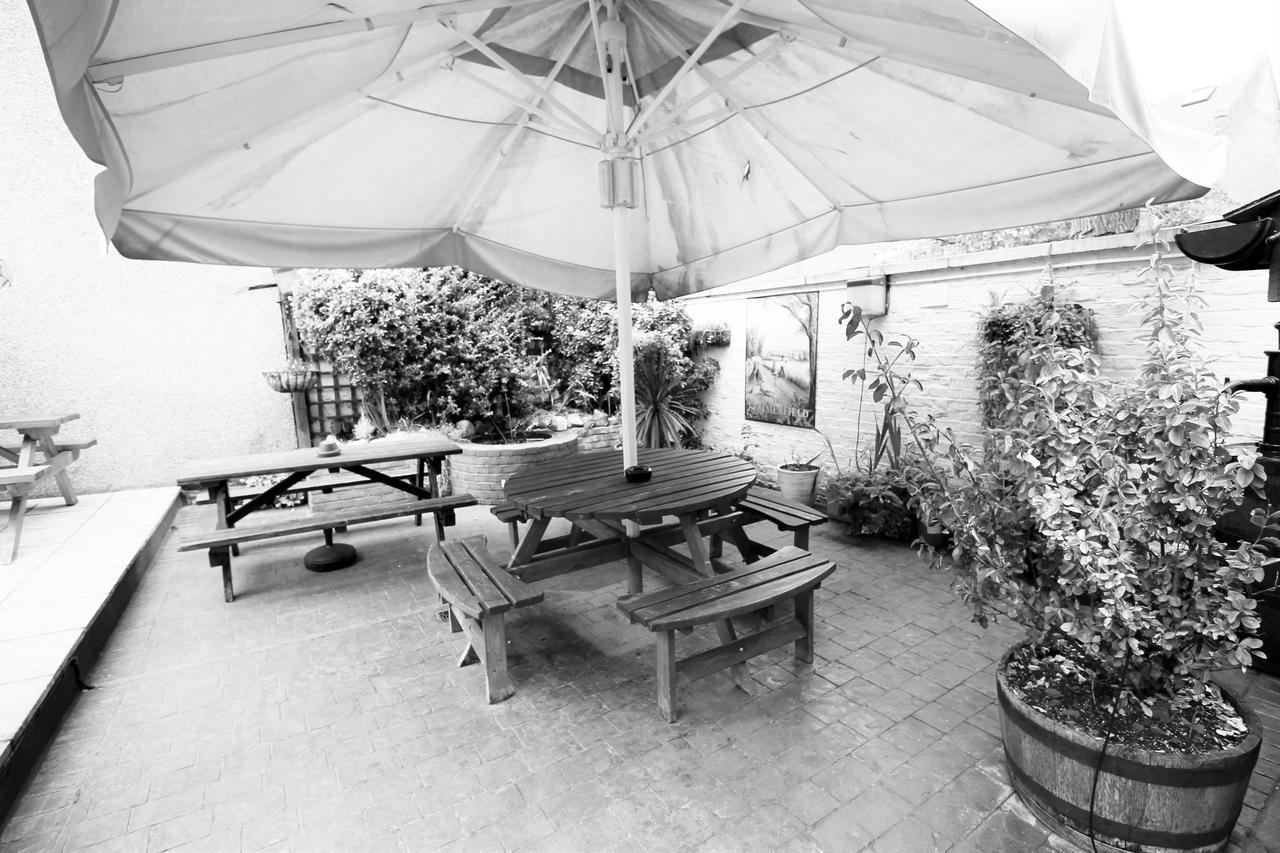 Summerfield Pub & Boutique Rooms Londra Exterior foto